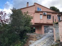 Дом en Продажа вторичной недвижимости (Castellar Del Valles)